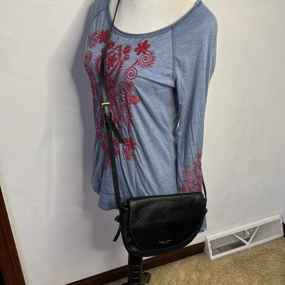 Tignanello Black Pebble Leather Crossbody Bag BP4771B - Picture 12 of 12